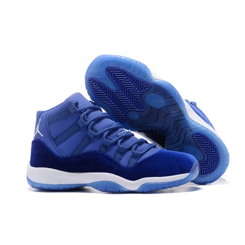 women's royal blue basketball shoes